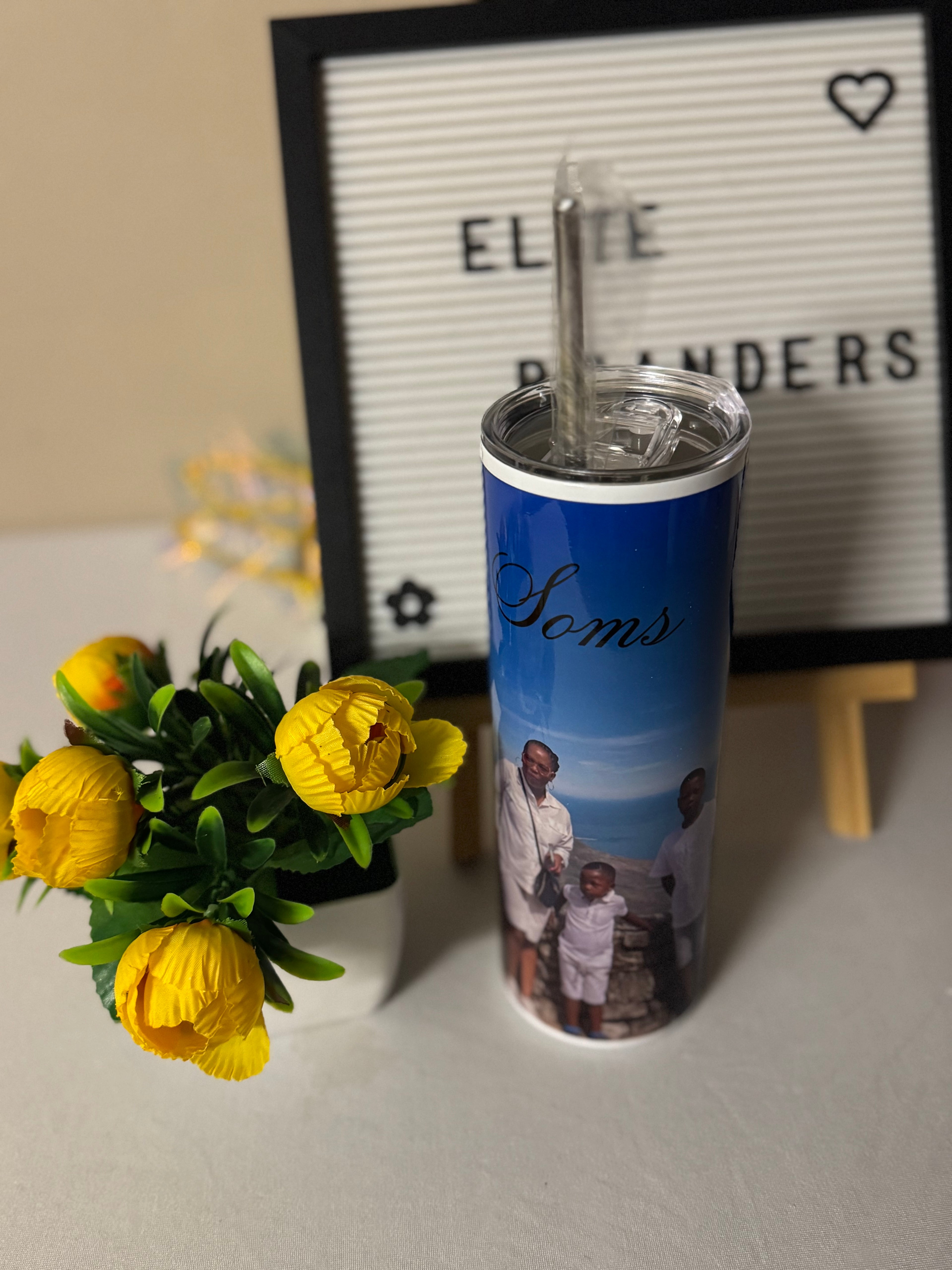 Tumbler with picture